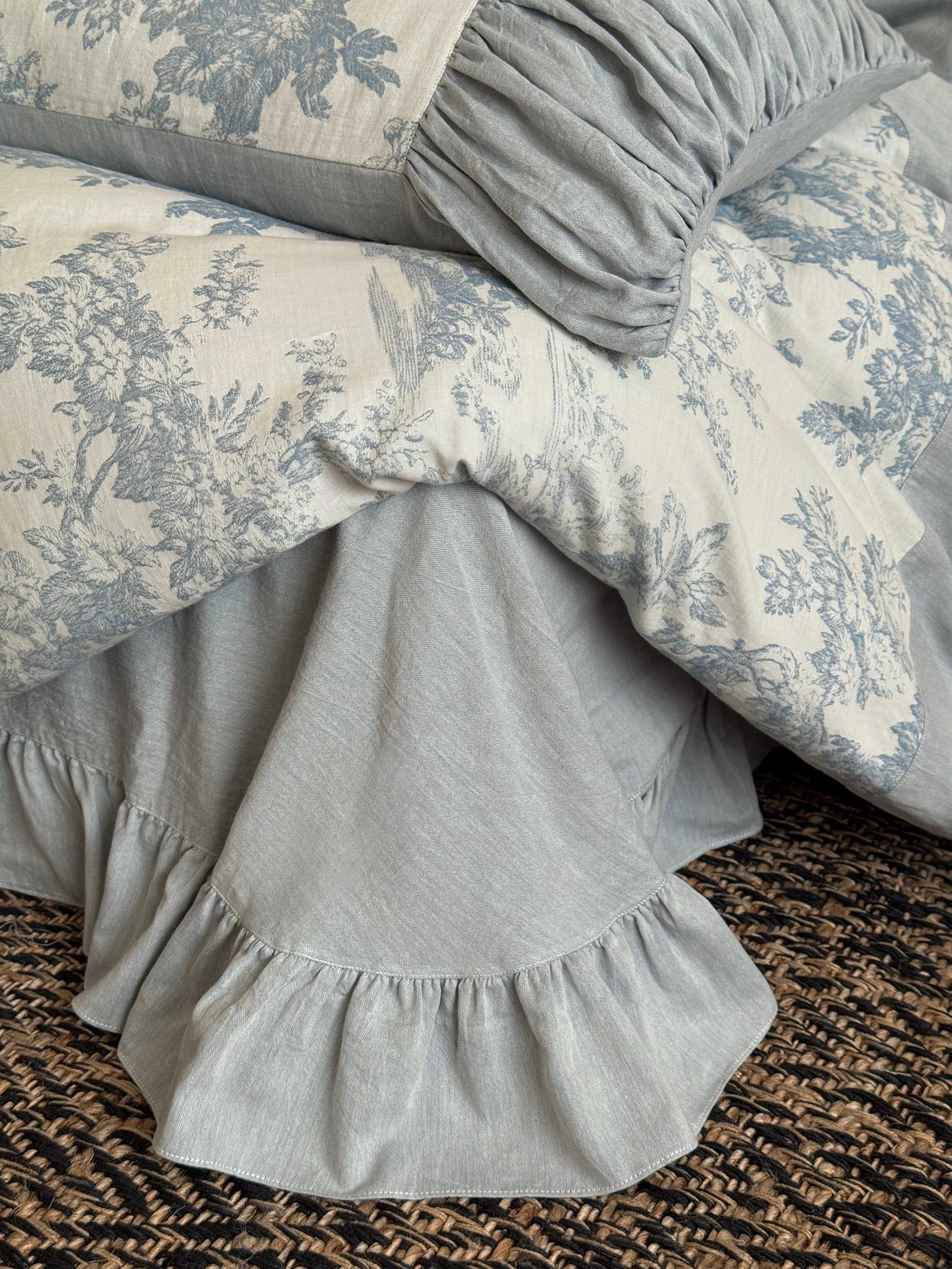 Quiet Manor Toile Ruched Bedding Set