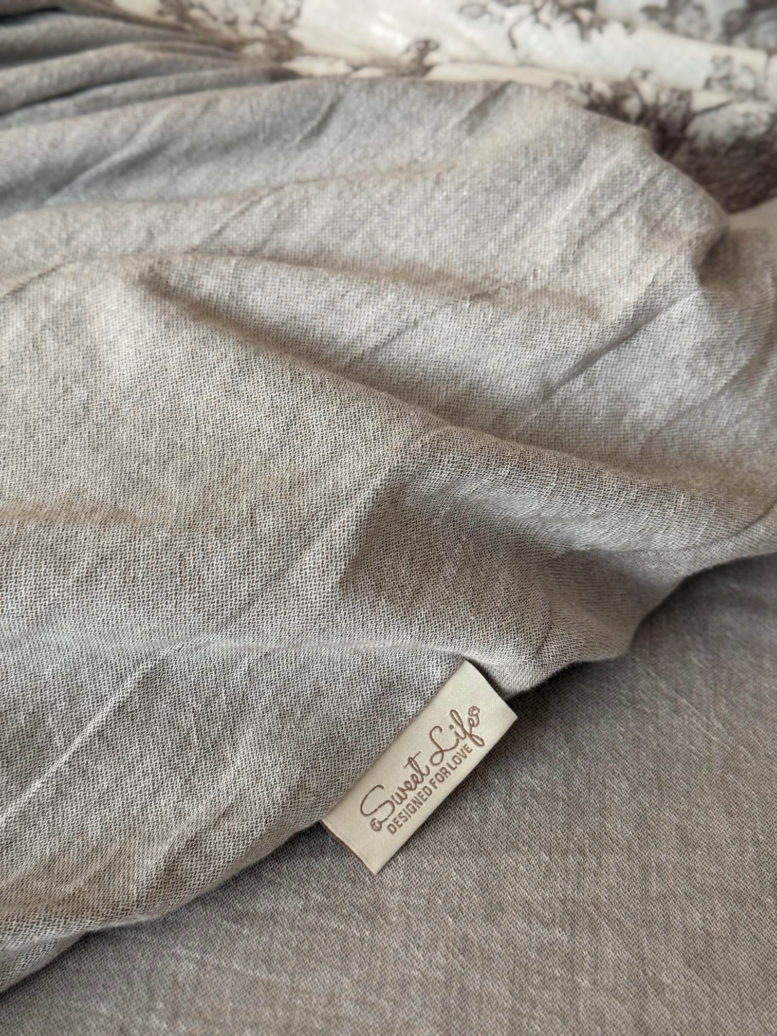 Heritage Meadow Toile Ruched Bedding Set