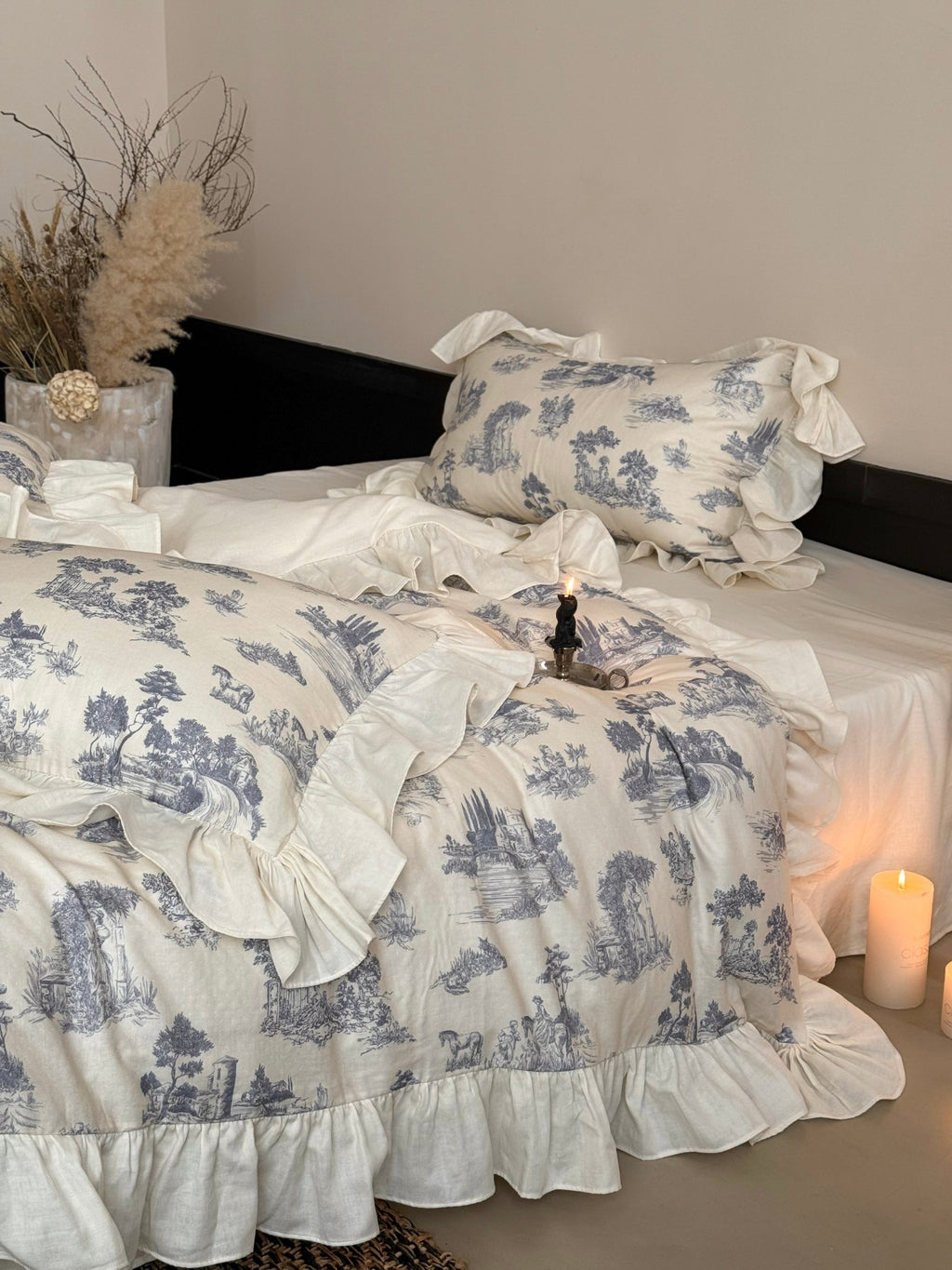 Willowbrook Toile Muslin Gauze Ruffle Bedding Set – Blue