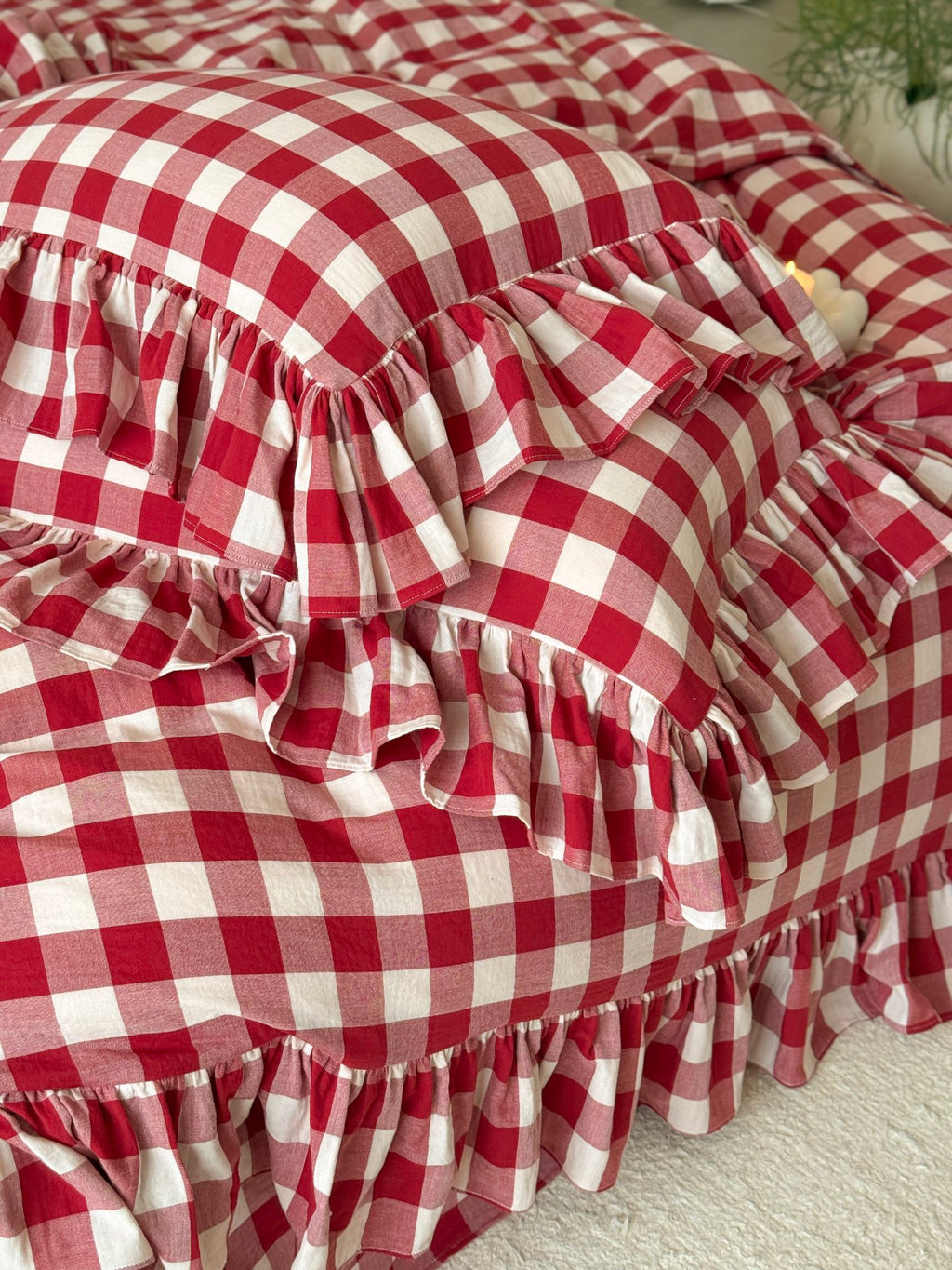 Sweet Gingham Ruffle Bedding