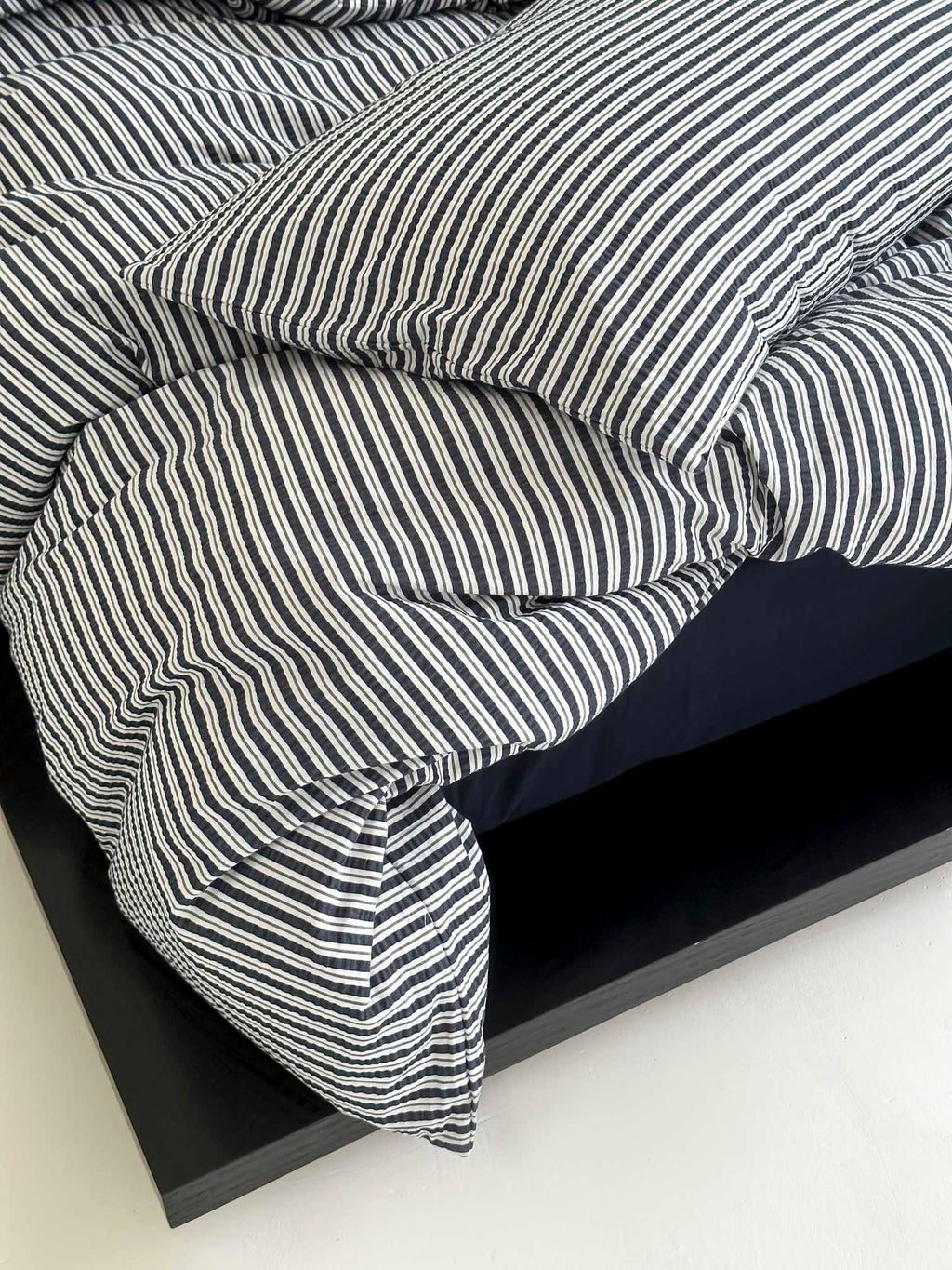 Harbor Breeze Stripe Seersucker Duvet Cover