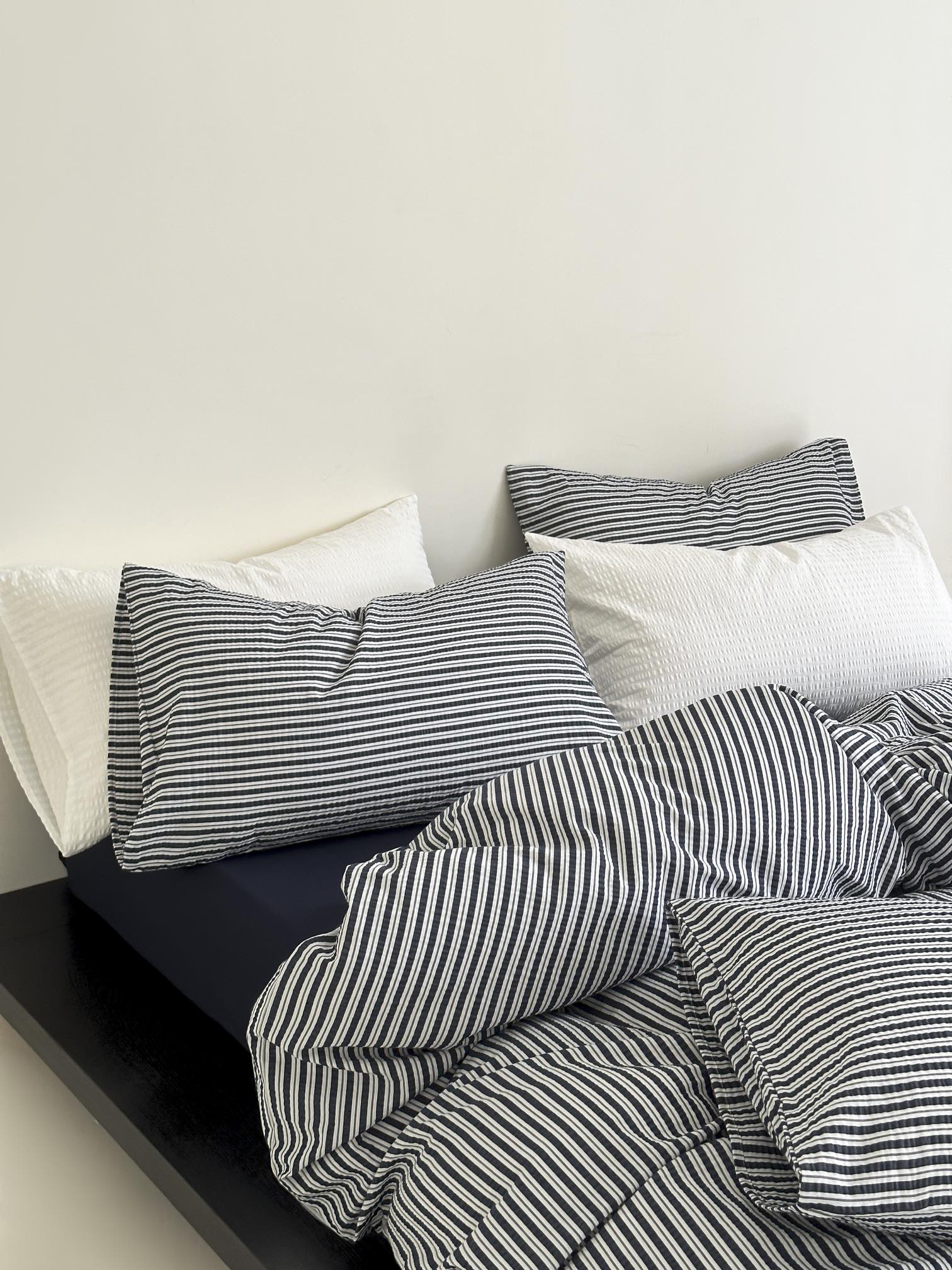 Harbor Breeze Stripe Seersucker Duvet Cover