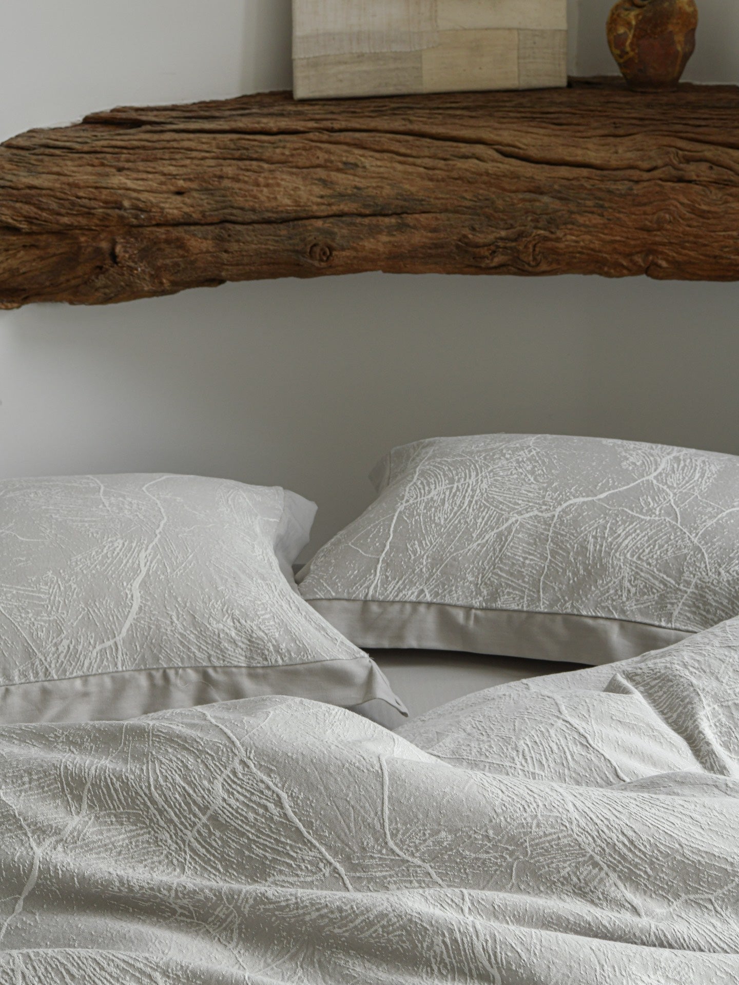 Glacier Vein Jacquard Cotton Bedding Set - Mist Grey