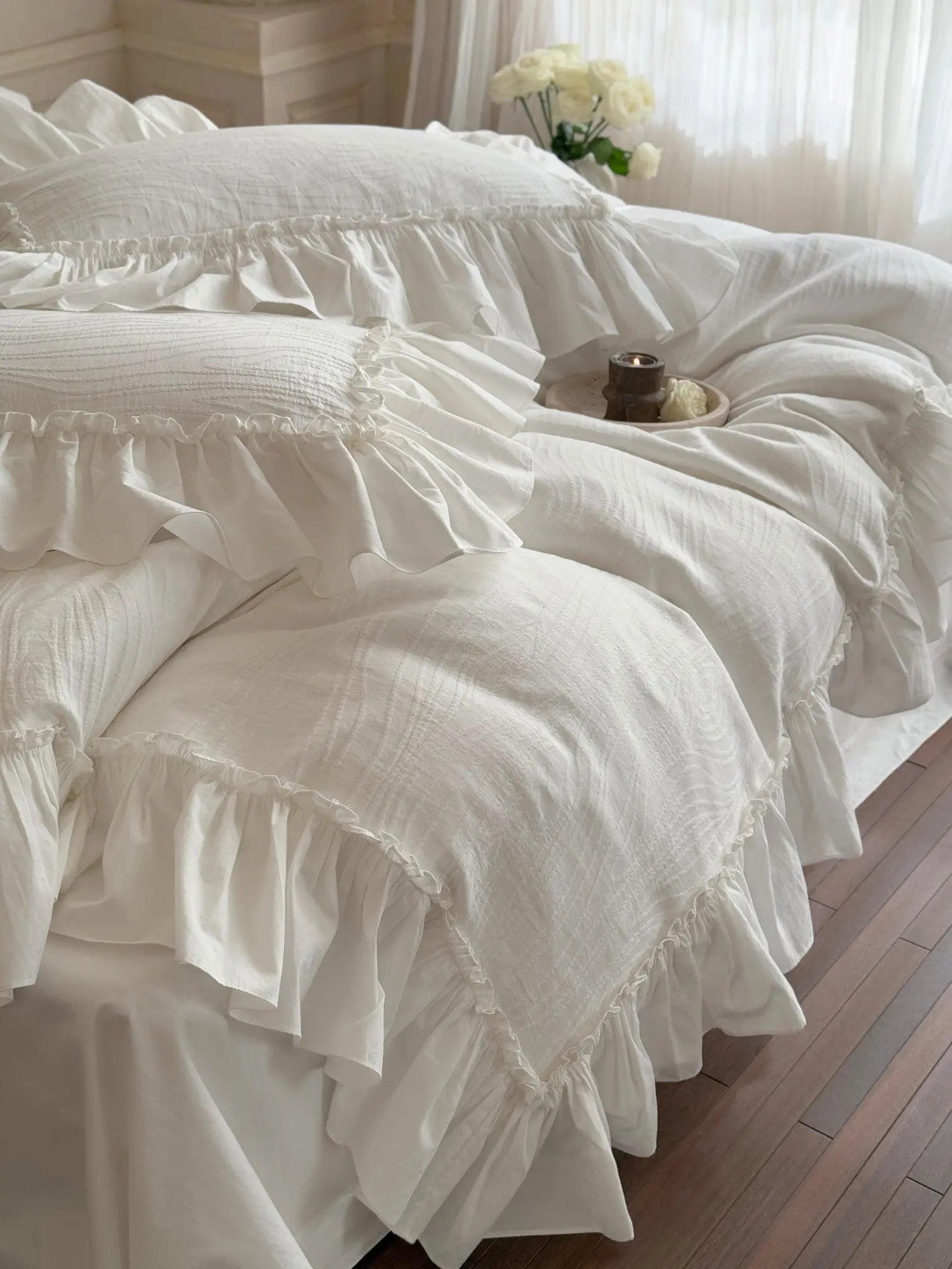 Soft-Grain Jacquard Cotton Ruffle Bedding Breezora